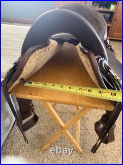 Crates Endurance Saddle 15, Gaited-Extra Wide Bars-Medium Oil