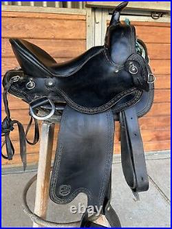 Crest Ridge Wade Hose Saddle, Black used