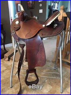 Dakota Barrel Saddle