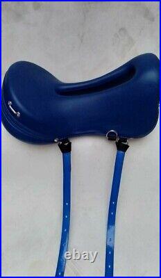 Endurance Chair C / Synthetic Material Saddle Color Blue