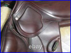 English close contact saddle 16 on Eco- leather buffalo color brown English close contact saddle 16 on Eco- leather buffalo color brown