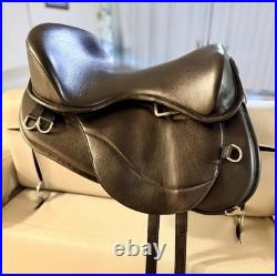 Freeform Treeless Ultimate Trail Saddle 18 Inch Seat FANTASTIC Condition