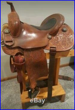 Gorgeous 15 Forever Young (Kay Young) Masters barrel saddle EUC