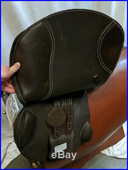 HDR CARMEL COVERED CLOSE CONTACT JUMPING SADDLE Wide Width 17.5 Seat