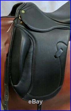 HDR DORTMUND DRESSAGE SADDLE FLOCKED- Wide Width 17.5 Seat