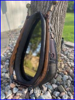 Horse collar withmirror