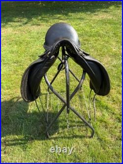JRD Dressage Saddle MW 17.5 MAKE OFFER