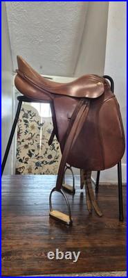 Karl Niedersüß (KN) Symphonie 17.5 Dressage Saddle + Irons & Stand (Austrian)