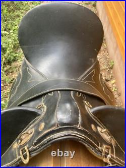 Leather Australian saddle, no horn, used, see pics for condition/size