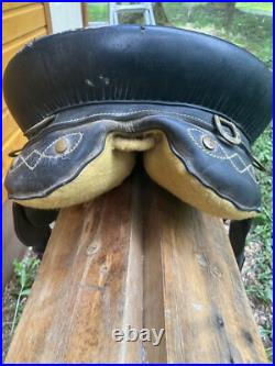 Leather Australian saddle, no horn, used, see pics for condition/size