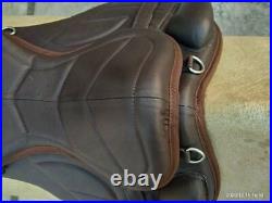 Leather Saddle Freemax Treeless Leather Saddle In Brown and black
