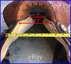 Martha Josey Circle Y Hiphugger Round Barrel Saddle 15 in