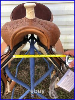 New 16 Western Leather Barrel Trail Saddle SQHB 363 Silver Laced Rawhide Cantle