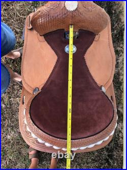 New 16 Western Leather Barrel Trail Saddle SQHB 363 Silver Laced Rawhide Cantle