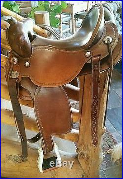 Orthopedic western saddle