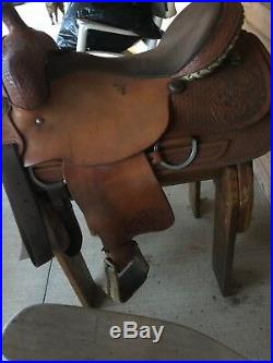 Ruff's Custom Saddle 17 very little use