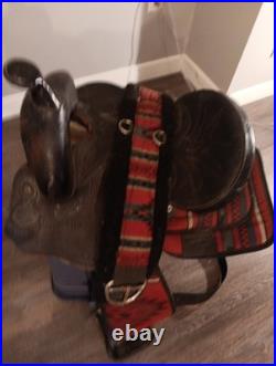 Saddle King Cordura Western Horse Saddle 16 Red Aztec Design. RARE VTG. SADDLE
