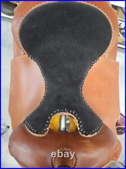 Sam's Custom Saddle Show Trainer 16 NWT