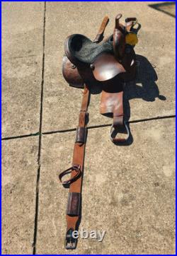 Tough 1 Hawley Barrel Saddle-Black and Brown/tan color