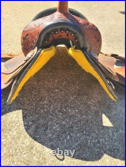 Tough 1 Hawley Barrel Saddle-Black and Brown/tan color