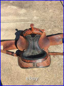 Tough 1 Hawley Barrel Saddle-Black and Brown/tan color