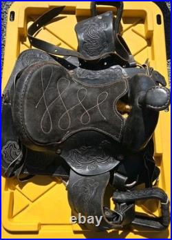 Training Saddle 10 Inch Black Tooled Leather Work Design Mexico Beautiful Vtg