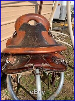 Used 16 Big Horn brown leather trail/endurance saddle 800