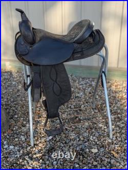 Used 17 Big Horn Synthetic Western Trail Saddle #105