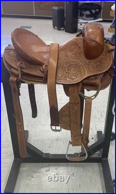 Used Hilason Classic Series Rodeo Saddle Bronc tooled Leather Saddle 15