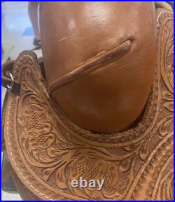 Used Hilason Classic Series Rodeo Saddle Bronc tooled Leather Saddle 15