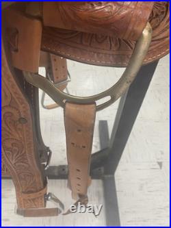 Used Hilason Classic Series Rodeo Saddle Bronc tooled Leather Saddle 15