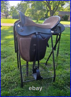 Used Parelli Cruiser Saddle 17 inch, Standard width, Very good condition