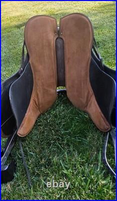 Used Parelli Cruiser Saddle 17 inch, Standard width, Very good condition