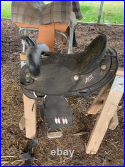Used horse saddles for sale
