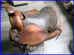 Used older Arabian simco saddle serial number 3822 good working condition Used older Arabian simco saddle serial number 3822 good working condition