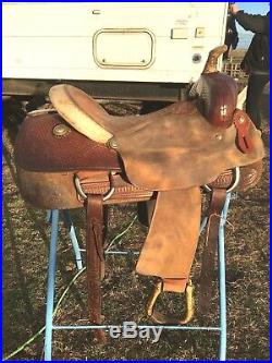 Used / vintage 16.5 Billy Cook Western reining saddle US made
