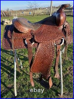 Used/vintage Big Horn 15 buckstitched & /tooled Western trail /pleasure saddle