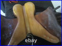 Used /vintage saddle unknown. Read description for details