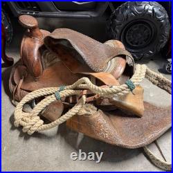 VINTAGE WESTERN BIG HORN LEATHER HORSE SADDLE SEAT WithSTRAPS