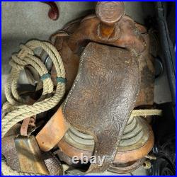 VINTAGE WESTERN BIG HORN LEATHER HORSE SADDLE SEAT WithSTRAPS