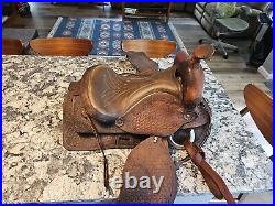 Vintage 16 tooled Western trail or pleasure saddle