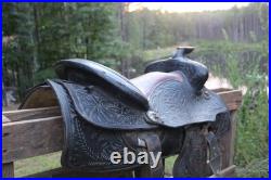 Vintage 17 Western Trail Saddle Hand-Tooled Floral Leather