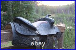 Vintage 17 Western Trail Saddle Hand-Tooled Floral Leather