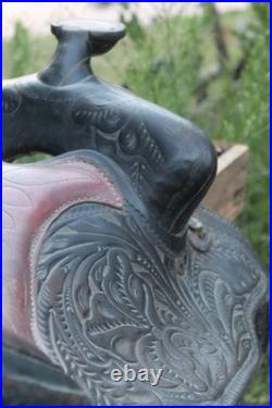 Vintage 17 Western Trail Saddle Hand-Tooled Floral Leather
