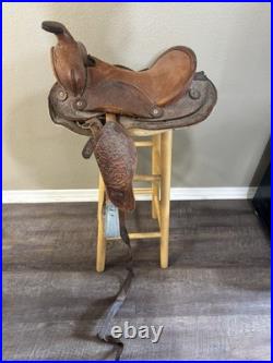 Vintage Brown Tooled Leather Big Horn Saddle. Needs cleaned up-great condition