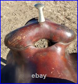 Vintage Fred Mueller Western Saddle Rounded Skirt 14 Seat