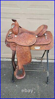 Vintage Hand Tooled Circle Y Western Show Saddle 16in seat