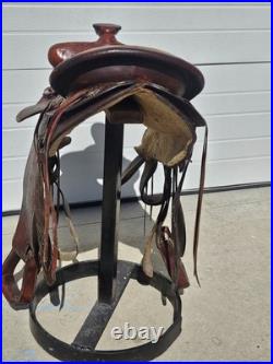 Vintage Hereford Tex Tan 16 Western saddle Tooled