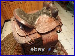 Vintage Western Tooled Leather Horse Saddle 15 seat size Black & Brown