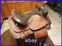 Vintage Western Tooled Leather Horse Saddle 15 seat size Black & Brown